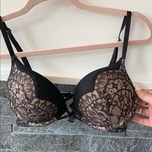 Victoria’s Secret Bombshell